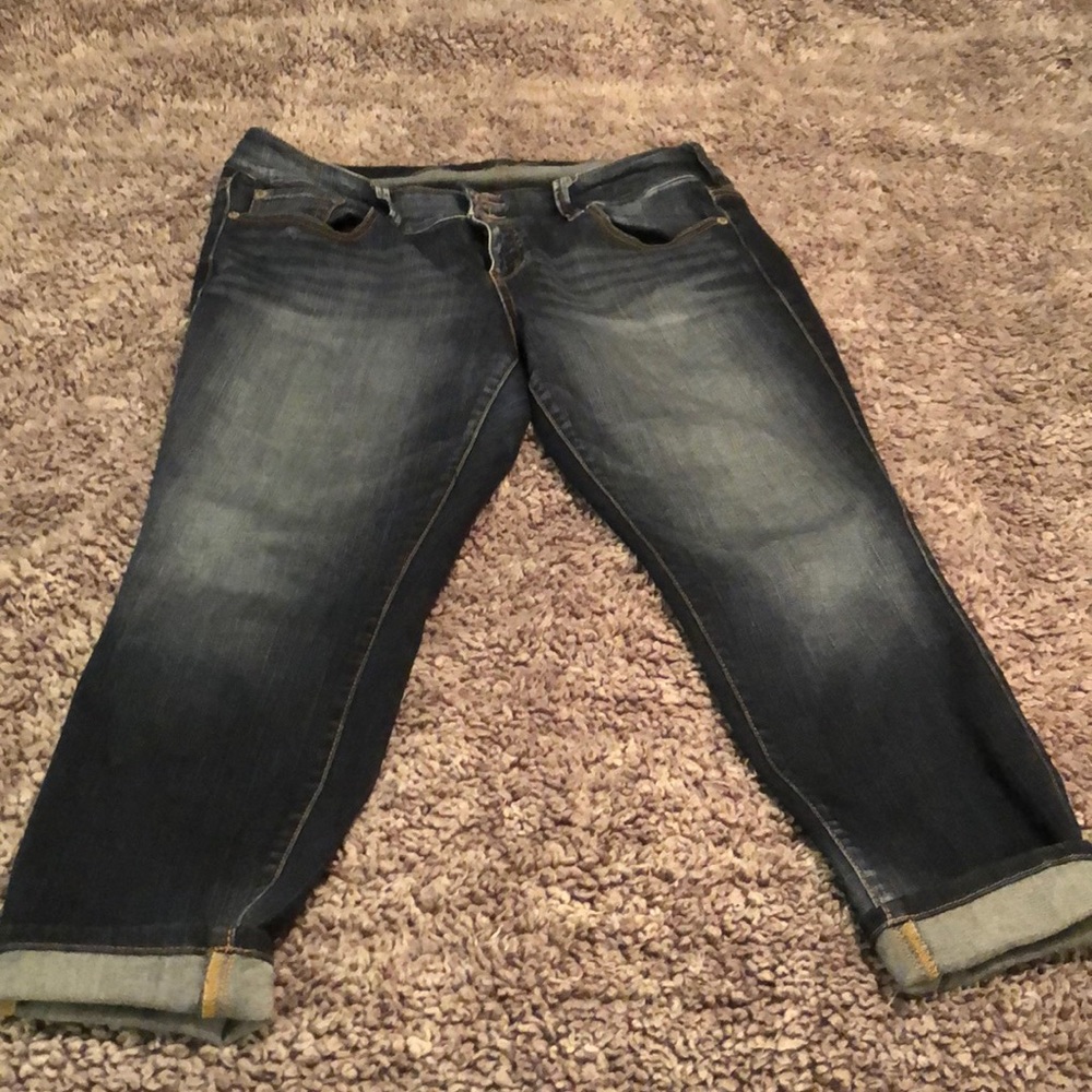 Crop Jean Capris short cut